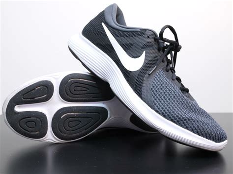 nike revolution 4 46 schwarz|Nike Revolution 4 Review .